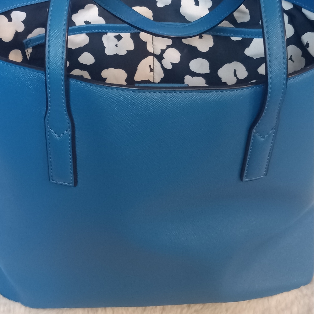 Marc Jacobs Tote - Picture 4 of 8